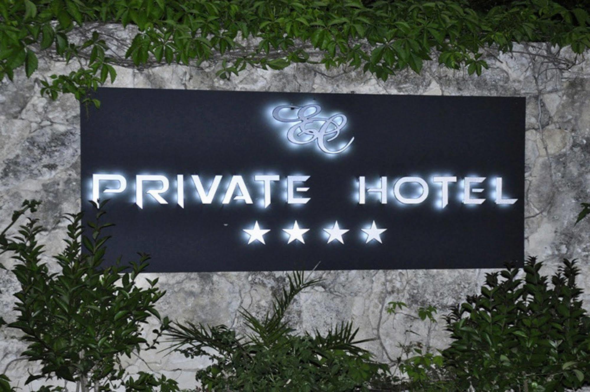 Private Hotel - Adult Only Porto-Vecchio  Exteriör bild